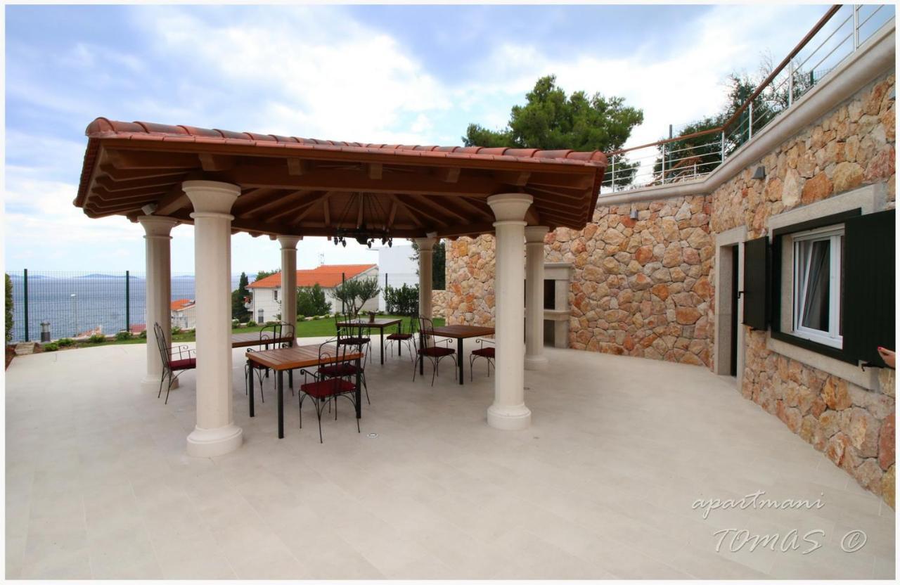 פרימוסטן Apartments Tomas מראה חיצוני תמונה